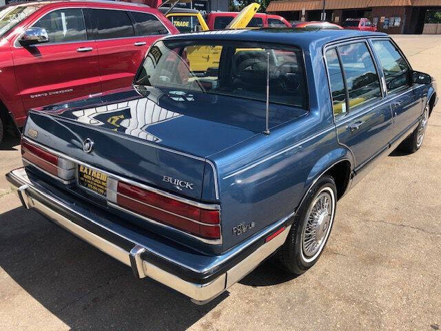 1988 Buick Electra for sale at Extreme Auto Plaza in Des Moines, IA