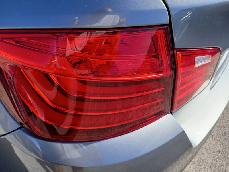 2016 BMW 5 Series 528i