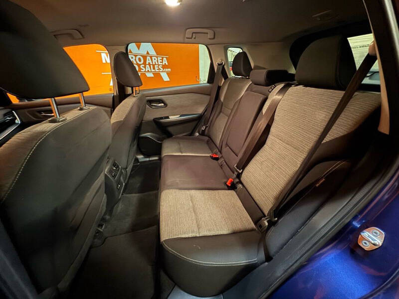 2022 Nissan Rogue SV