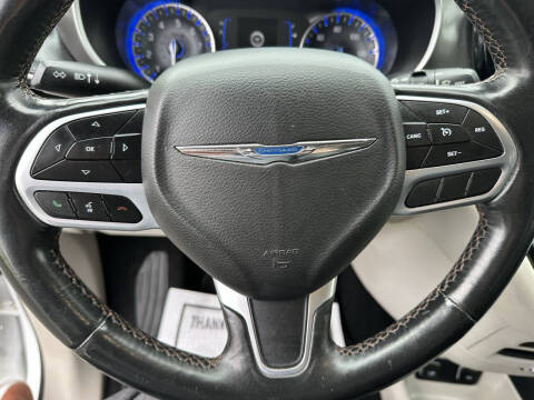 2020 Chrysler Pacifica Touring L