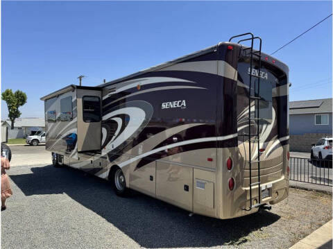 2013 Freightliner M2 106