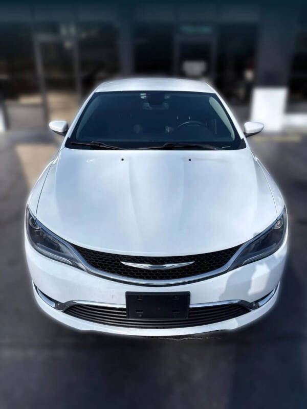 2017 Chrysler 200 Limited Platinum