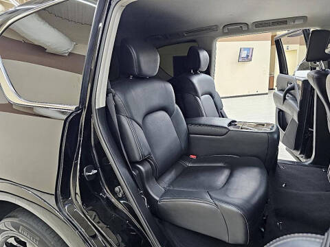 2017 Infiniti QX80