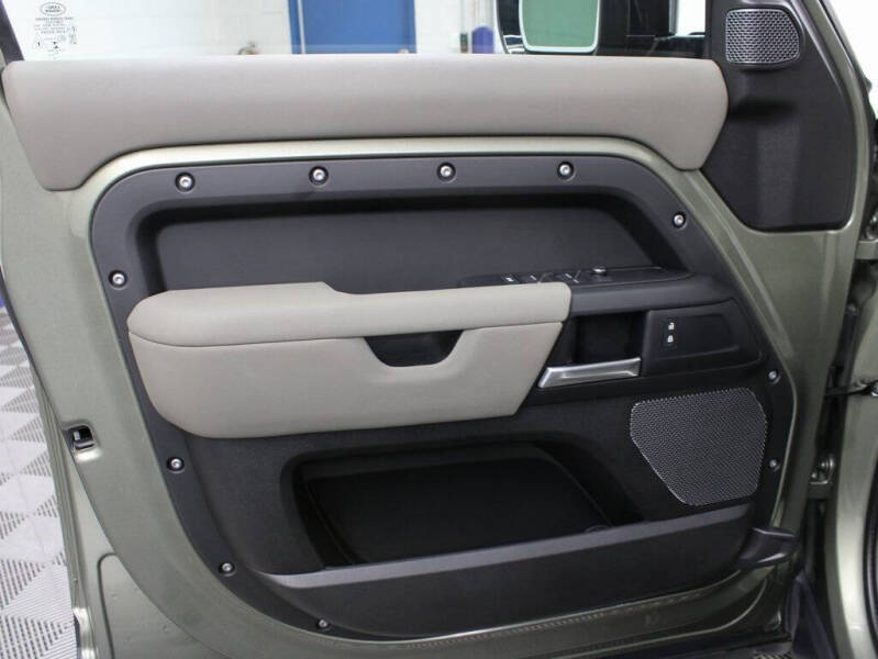 2020 Land Rover Defender 110 S