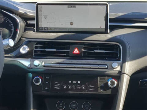 2026 Genesis G70 2.5T Standard