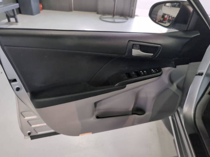 2012 Toyota Camry LE
