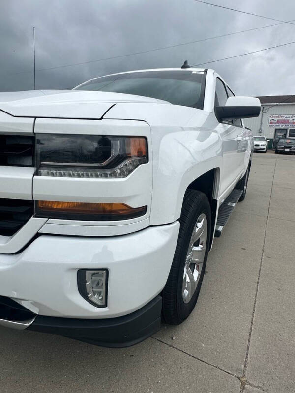 2016 Chevrolet Silverado 1500 LT Z71 photo 12