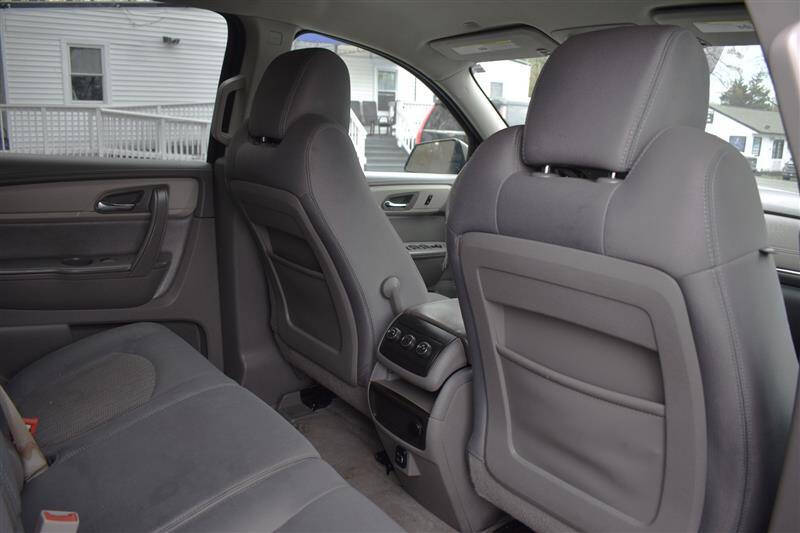 2017 Chevrolet Traverse LS