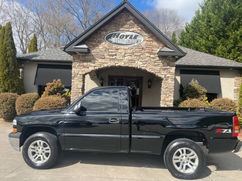 2000 Chevrolet Silverado 1500 for sale at Hoyle Auto Sales in Taylorsville NC