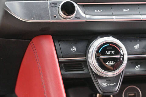 2023 Genesis G70