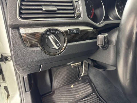 2019 Volkswagen Passat SE R-Line