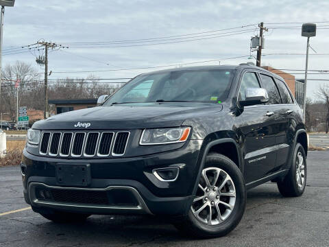 2014 Jeep Grand Cherokee for sale at MAGIC AUTO SALES in Little Ferry NJ