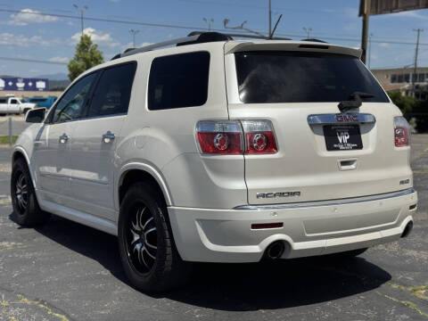 2011 GMC Acadia Denali