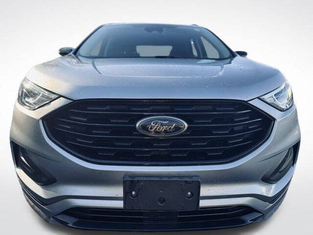2022 Ford Edge SE