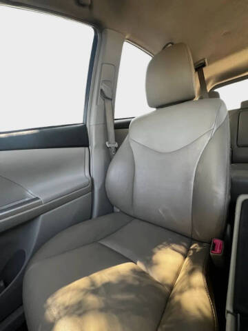 2014 Toyota Prius v
