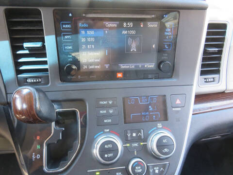 2016 Toyota Sienna Limited 7-Passenger
