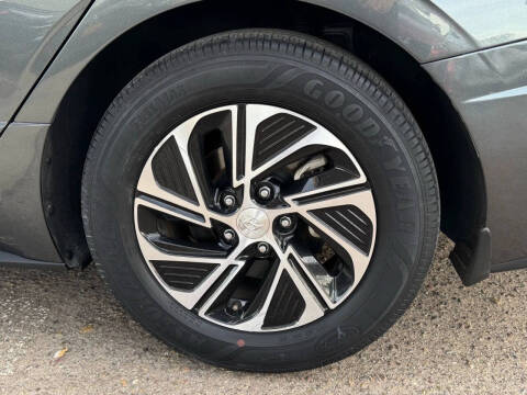 2021 Hyundai Sonata Hybrid Blue