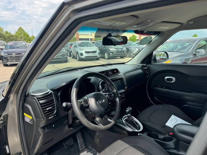 2019 Kia Soul +