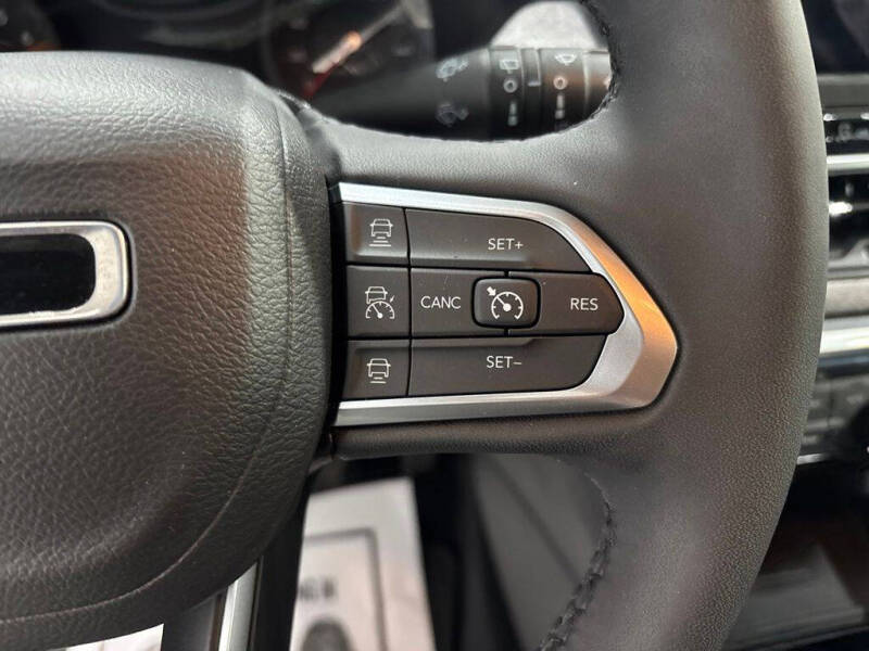 2023 Jeep Compass Latitude Lux