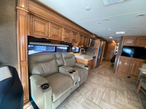 2015 Freightliner MH Chassis