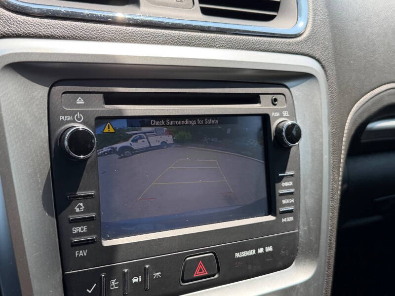 2015 GMC Acadia SLE-2
