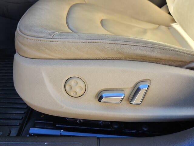 2015 Audi A4 2.0T quattro Premium