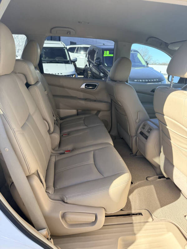 2013 Nissan Pathfinder SV