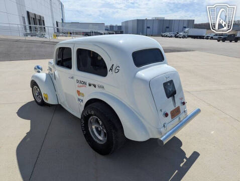 1948 Ford Anglia