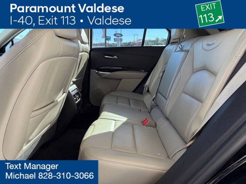 2023 Cadillac XT4 Premium Luxury