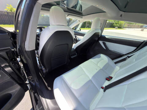 2020 Tesla Model 3 Standard Range Plus