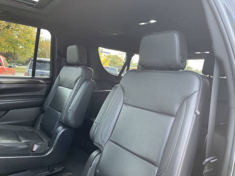 2022 Chevrolet Suburban LT