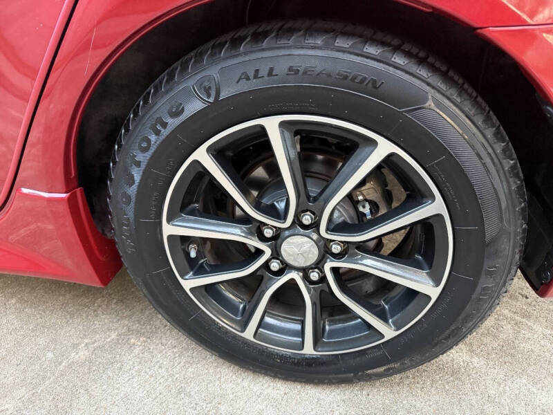 2017 Mitsubishi Lancer ES