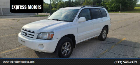 2004 Toyota Highlander for sale at EXPRESS MOTORS in Grandview MO