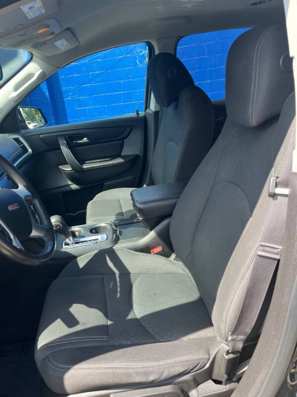 2015 GMC Acadia SLE-1