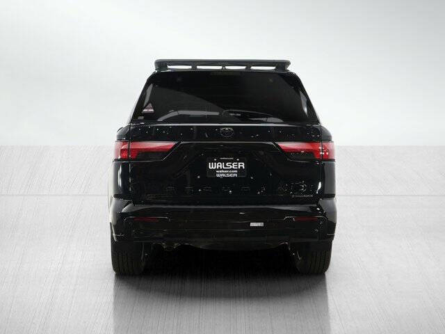 2025 Toyota Sequoia Platinum