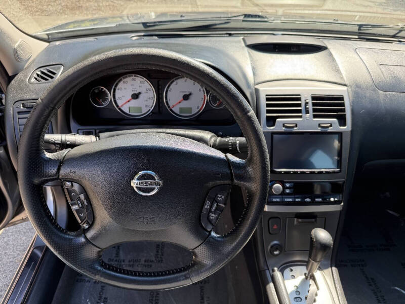 2003 Nissan Maxima SE