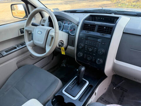 2011 Ford Escape XLS