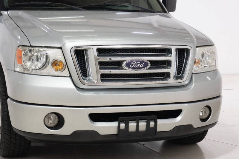 2006 Ford F-150 STX photo 9