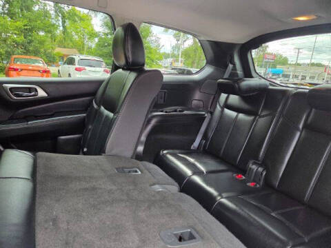 2020 Nissan Pathfinder SL