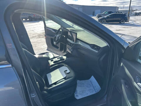 2024 Ford Escape Platinum