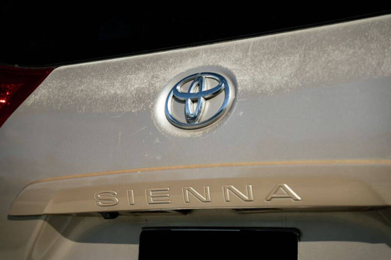 2011 Toyota Sienna