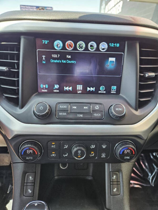 2019 GMC Acadia SLT-1
