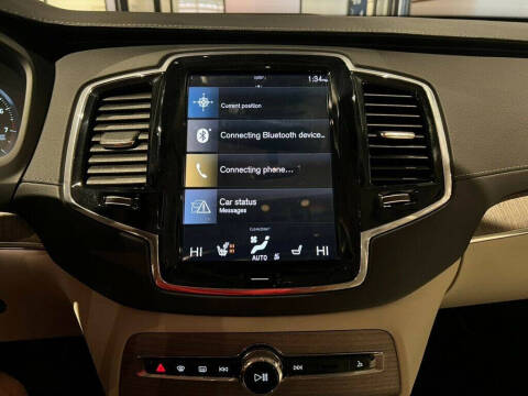 2022 Volvo XC90 T6 Inscription 7-Passenger