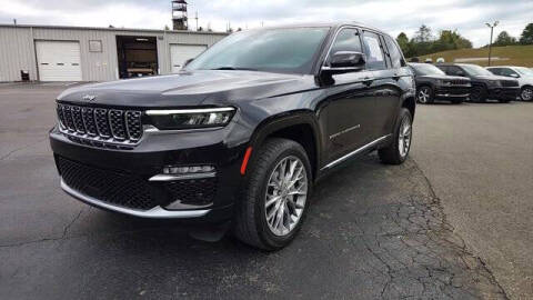 2022 Jeep Grand Cherokee Summit