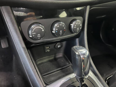 2012 Chrysler 200 Touring