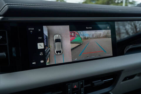 2025 Porsche Macan 4S Electric