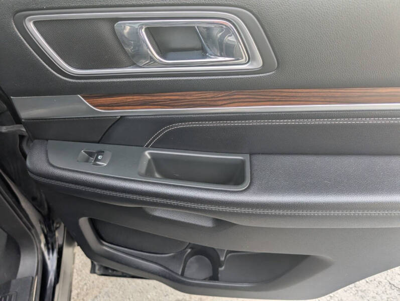 2017 Ford Explorer Limited