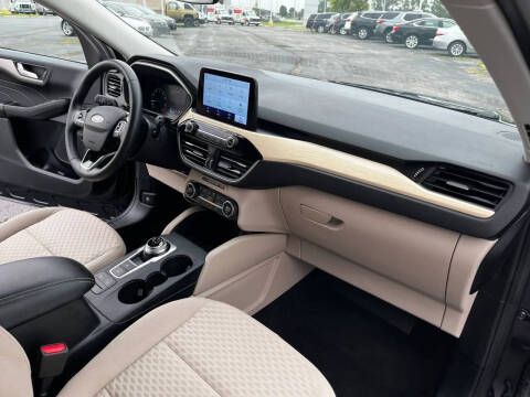 2021 Ford Escape SE