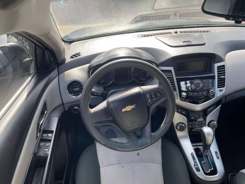 2011 Chevrolet Cruze LS