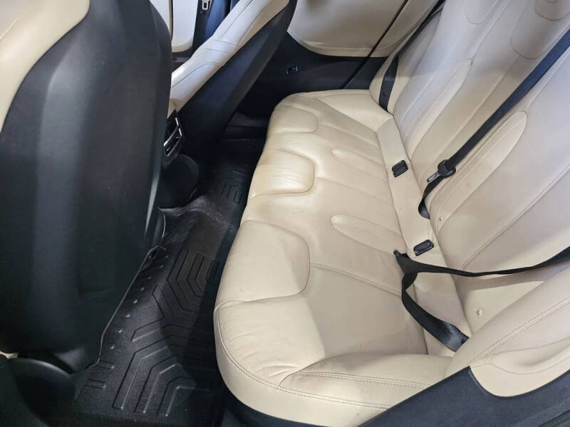 2016 Tesla Model S 70